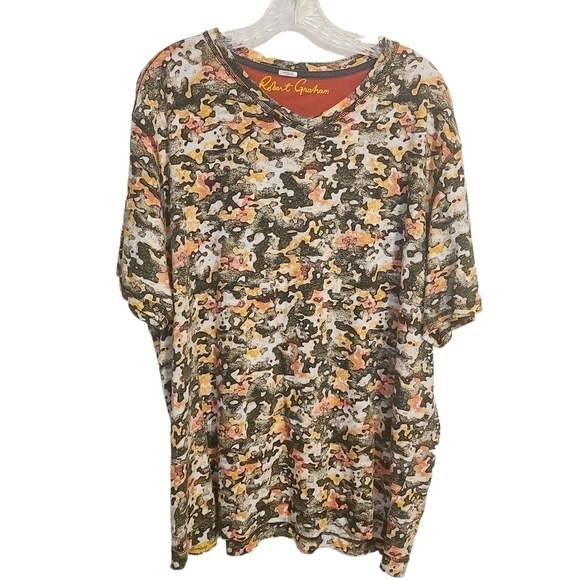 Robert Graham Men's Puzzle Print Camo Short Sleeve V-Neck T-Shirt (Size 3XL) - Picture 2 of 13